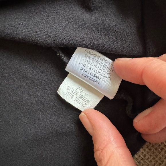 Eileen Fisher Classic Black Tank Top - Picture 4 of 4